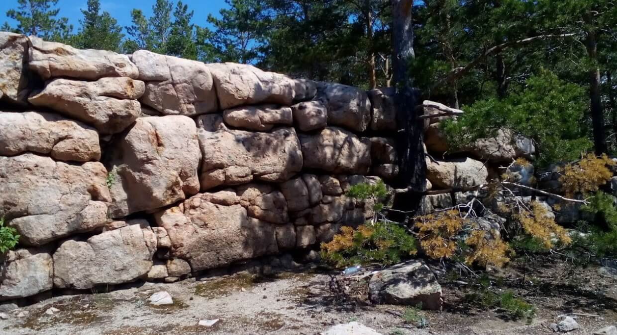 Стена Абылай хана, Боровое, Ракушка