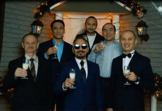 Новогодние пожелания от Jeti Qazyna