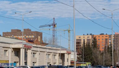 Территория и район вокруг бывшего Кокчетавского (Кокшетауского) Приборостроительного завода (КПСЗ, ранее Кокчетавского Механического Завода - КМЗ) новые дома на бывшей территории и вокруг, улицы, немного 2-й школы, ул.Ауэзова (Советская), сквер по ул. Крупской (Садуакасова), бюст Мусы Джалиля.