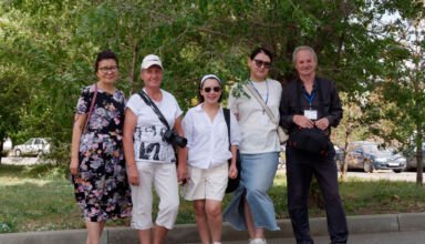 Некоторые фотографии журналистов, освещающих выставку "Лучший товар Казахстана", участники и гости выставки. 21 июля 2023.