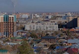 Панорама города Кокшетау со смотровой площадки у флагштока. Часть 2. Восточная часть и кадры, из которых собрана панорама. 17 октября 2024.