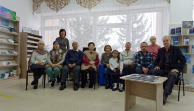 Небольшой фоторепортаж со встречи с жителями п.Окжетпес (Боровое) в Доме Культуры "Окжетпес". Небольшая фотовыставка, слайдшоу, передача в дар библиотеке моих фотографий Борового, многих книг из моей библиотеки. Встреча организована Мендыгуль Рахимжановной Асылбековой. 13 декабря 2024.