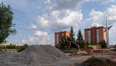 Статус реконструкции аллеи городов-героев и мемориального комплекса у Вечного огня в Кокшетау. Работа кипит и её на сегодня ещё очень много. 19 августа 2025.