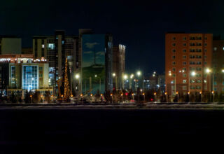 Тёмный-тёмный город тёмной-тёмной ночью. Немного картинок Кокшетау через озеро. 18 декабря 2025.