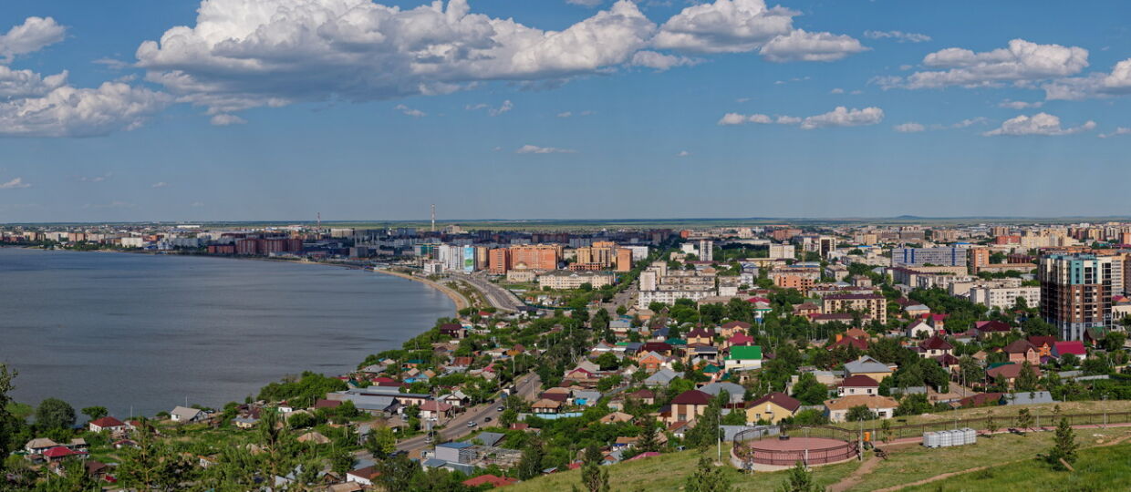 Большая панорама города Кокшетау с сопки Букпа, 3 июня 2026